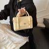 Bolso Cuadrado Pequeño de Mano Simple con Textura Nicho Bolso de Mujer 2025 Verano Nuevo Estilo Retro Color Puro Bandolera de Hombro Único