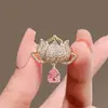 Broche com Acabamento de Luxo, Estilo Nicho e Simples, Alfinete de Roupa, Acessório de Pérola para Terno, Broche