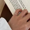 Anillo Liso de Plata de Ley S925 para Mujer, No se Desvanece, Estilo de Nicho de Gama Alta, Lujo Ligero, Colección Versátil de Anillos de Dedo Minimalistas Abiertos