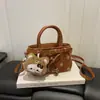 Outono 2026 Nova Bolsa de Mão de Bolinhas Bolsa de Mão Versátil Exquisita Bolsa de Ombro Transversal Estilosa Tendência Atacado Bolsas Femininas