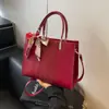 Bolsa Roja Bordada Estilo Chino Bolsa de Novia para Boda Bolso de Mano Femenino de Gran Capacidad para Madura Regalo para Suegra