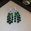 Brincos geométricos de zircônia verde transfronteiriços europeus e americanos, brincos elegantes e combinados, brincos leves e luxuosos de alta qualidade, design sensato