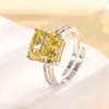 Joia Huabi Nova 2024 Base de Cobre Banhado a Ouro Diamante de Alto Carbono Corte Flor de Gelo Quadrado Princesa Conjunto de Cobre Anel de Temperamento 10*10