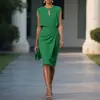 2026 Nuevo vestido de moda elegante de color liso ajustado con cuello redondo para mujer, sitio independiente de Amazon transfronterizo europeo y americano