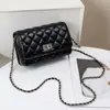 Bolso Pequeño de Hombro Estilo Fragancia para Mujer 2026 Nuevo Bolso de Cadena Acolchado de Diamantes Bolso Versátil de Moda para Mujer Bolso Cruzado Clásico de Nicho