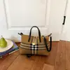 Bolso Tote Cuadros Clásico Nuevo 2026 para Mujer, Gran Capacidad, Para el Trabajo, Bolso de Hombro Único, Sensación de Alta Gama, Bolso de Compras de Cuero Suave con Asa