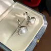 Aretes de Aguja de Plata S925 con Perla y Zirconia Micro-Incrustada Nicho Diseño Más Fácil de Combinar Zirconia Zirconia Aretes al por Mayor