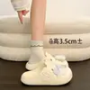 Birkenstock Crocs para Mujer 2026 Verano Ropa para Exteriores DIY Conejito Blanco Comodidad al Caminar Estilo Vacacional Zapatillas de Punta Cerrada para Mujer