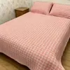 Novo Conjunto de Três Peças para Cama Estampado Espesso com Fronhas Lençol Estilo Capa de Cama para Casa Casal Antiderrapante Conjunto de Capa de Cama Venda por Atacado