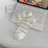 Meias Curtas Bordadas com Gato de Desenho Estilo Japonês Soft Girl para Mulheres, Versáteis e Respiráveis, Adequadas para Combinar com Tênis Brancos