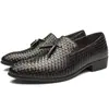 Sapatos Aofu Preto Tamanho Grande Sapatos Masculinos Tecidos 3701 Slip-On Sapatos de Couro para Dirigir Transfronteiriços