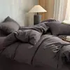 Conjunto de Roupa de Cama de Quatro Peças Estilo High-End para Dormitórios Estudantis, Capa de Edredom Amiga da Pele, Estilo Lençol para Uso Doméstico Capa de Edredom 1,5m 2m
