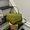 Bolso Tejido Textura Retro Francés para Mujer 2026 Nuevo de Gama Alta para el Trabajo Cruzado Bolso Silla de Montar de Nicho