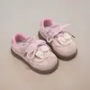 Zapatillas de entrenamiento alemanas para niñas, nueva colección de otoño, zapatos para caminar de suela blanda, con cordones y lazo, estilo dulce y lindo, para niños de 3 a 6 años, zapatillas deportivas
