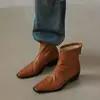 Botines cortos de punta cuadrada para mujer hechos de piel de oveja de capa superior, con tacón medio grueso, nuevo modelo de otoño e invierno, cierre de cremallera trasera, cómodos botines de piel genuina para el tobillo