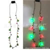 Colgante decorativo de árbol de Navidad de plástico de fábrica, collar navideño iluminado, collar LED de Copo de Nieve Navideño de Papá Noel