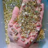 Acessórios Populares para Nail Art Pacote Grande Misto Atacado Zircônia Incrustada em Cobre Decorações de Unhas Liga de Metal Banho de Ouro Real Diamantes para Nail Art