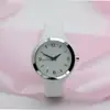Producción de Reloj de Silicona Simple Estilo Ins Personalizado, Reloj con Batería Moderno y Versátil, Reloj de Cuarzo Silencioso Resistente al Agua para Estudiantes