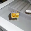 Anillo Abierto Cuadrado de Zircón Plegado 2026 Nuevo Estilo Simple y de Moda Anillo para Dedo Índice Anillo de Lujo Ligero de Alta Gama Venta al por Mayor