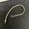 Pulseira Masculina Vintage de Prata Tailandesa com Trança de Osso de Dragão, Única e Simples com Acabamento Antigo, Acessório de Mão Tendência e Ousado em Corda de Cânhamo