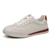 Nuevas zapatillas de entrenamiento casual para hombre de cuero de vaca de capa superior, zapatos deportivos versátiles de cuero genuino, zapatos de lujo ligero para hombre