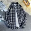 Camisa retro holgada transfronteriza, primavera y otoño estilo ins versión coreana chaqueta de camisa a cuadros casual para hombre, versátil de manga larga de alta gama