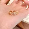 Nuevo Anillo de Lujo Ligero con Estrella de Diamantes Completos para Mujer, Nicho de Moda de Gama Alta, Versátil, Incrustado con Circonita, Anillo Abierto Ajustable de Xiaohongshu