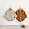 Moda Otoño 2026 Nuevo Estilo para Niñas Bebé: Elegante Mameluco de Pana Bordado de Manga Larga con Cuello Fruncido