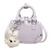 Bolsa de Mão Pequena com Rebites Estilo Coreano Moda Feminina Versátil Ombro Transversal 2026 Nova Bolsa Pequena Bolsa de Luxo Leve para o Dia a Dia