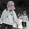Colección de otoño para niños: camisas tipo polo elegantes y geniales con cuello camisero, nuevos estilos de otoño 2026, ropa urbana moderna y llamativa para niños, perfectas como capa base