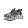 Tênis Esportivo Infantil 2026 Novo Modelo de Primavera Malha Respirável Sapatos Estilo Pai para Crianças Solado Macio Tênis de Corrida para Exterior para Crianças Mais Velhas