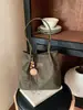 Nueva colección de invierno: bolso de hombro moderno y minimalista, gran capacidad, adecuado para estudiantes, para ir al trabajo y para el uso diario; bolso estilo retro