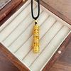 Colar de Buda Portátil com Filigrana de Flor Dourada Estilo Antigo Cravejado de Diamantes com Mantra de Seis Palavras Pingente Retrátil de Guanyin para Homens e Mulheres