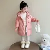Chaqueta de plumón para niña 2026 Nueva elegante de invierno para niños larga hasta la rodilla de plumón de pato blanco abrigo grueso cálido para bebé