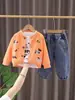 Conjunto de Chaqueta de Dibujos Animados y Jeans para Niños Estilo Primavera y Otoño para Niños Manga Larga Dos Piezas Ropa Casual Elegante para Bebés