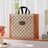 Bolsa de Mão Manta Não Tecida Verão Ar Condicionado Fresco Colcha Conjunto de Quatro Peças Armazenamento Portátil Formação Única Bolsa de Embalagem Não Tecida