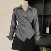 Camisa Elegante Listrada Feminina para Exportação Transfronteiriça 2025 Outono Nova Estilo Europeu e Americano Camisa Cardigã Assimétrica de Manga Comprida