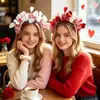 Decorações Europeias e Americanas para o Dia dos Namorados Faixa de Cabelo Presilha de Cabelo Fantasias de Festa Qixi Adereços para Fotos Formato de Coração Coração de Pêssego Faixa de Cabelo com Tira de Pelo