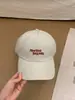 Gorra de Béisbol Bordada con Letras Estilo Retro Americano para Mujer, Visera Versátil para Protección Solar que Adelgaza el Rostro