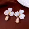 Brincos de Prata Vintage com Flores Incrustadas de Diamante, Brincos de Tarraxa Retro Versáteis e Requintados, Brincos com Design Moderno para Mulheres