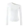 Camiseta asimétrica de un hombro con manga larga para mujer, capa base de alta gama para otoño/invierno de corte ajustado, tejido cepillado, top moderno de hombro caído