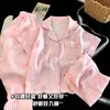 2026 Nuevos Pijamas Infantiles de Manga Corta y Pantalón Largo Estilo Delgado Ropa de Casa de Verano para Niñas Juego de Tres Piezas de Algodón Nube