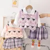 Chaleco de Punto para Niños Traje de Tres Piezas Fabricante Venta al por Mayor Chaleco para Niñas Camiseta Básica Versátil de Manga Larga Falda Plisada Estilo Occidental