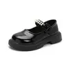 Novos Sapatos de Couro para Meninas Primavera 2026 Versátil Moda Casual Sapatos de Princesa para Crianças Maiores com Fio de Pérolas Sapatos para Apresentação Estudantil