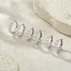 Hebillas de Oreja de Plata de Ley S925 Moissanita Plata de Ley Pendientes Sencillos de Moda con Temperamento Sentido de Gama Alta Pendientes Versátiles de Nicho Venta al por Mayor Mujeres