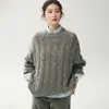 Otoño 2026 Nuevo Suéter Estilo Perezoso Retro Suéter de Cachemira para Mujer Holgado Cuello Redondo Suéter de Punto Trenzado Cálido
