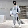 Novo conjunto de moletom de outono para meninos, conjunto moderno de duas peças estilo Hong Kong para adolescentes e estudantes, seda gelada respirável