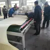 Bolsa de couro macia e dura máquina de colagem plana com adesivo hot melt de EVA máquina de colagem de placa de densidade prancha de neve máquina de revestimento de placa