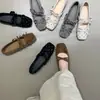Sapatos de Salto Alto para Mulheres 2026 Outono Retro Coreano Bolinhas Quadrados Rasos Mary Jane Sapatilhas