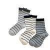 Calcetines Rayados con Diseño de Capullos de Flor para Mujer Otoño e Invierno 2025, Cálidos, Combinación de Colores Sencilla, Versátiles, Estilo Preppy, de Media Pantorrilla